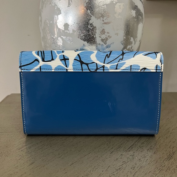 Louis Vuitton Twist Chain Aqua Print - Picture 6 of 8